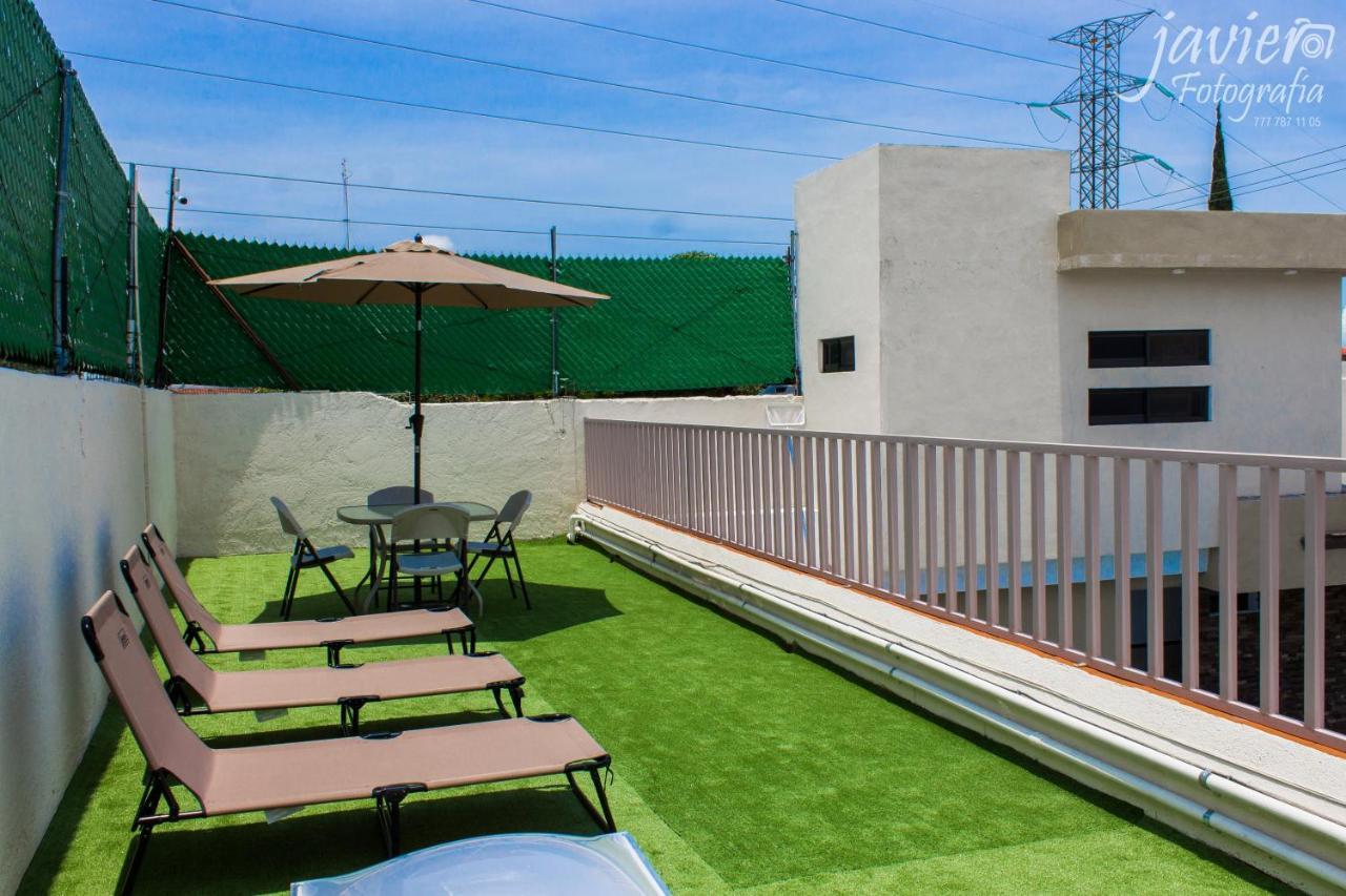 Lofts En Cuernavaca Con Alberca Climatizada Exterior foto